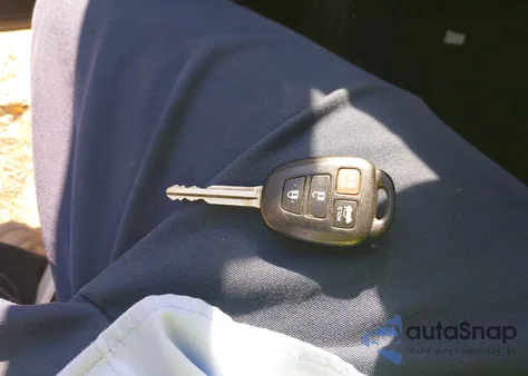 2015 Toyota Camry Se z USA, uszkodzony, nr VIN 4T1BF1FK2FU054080